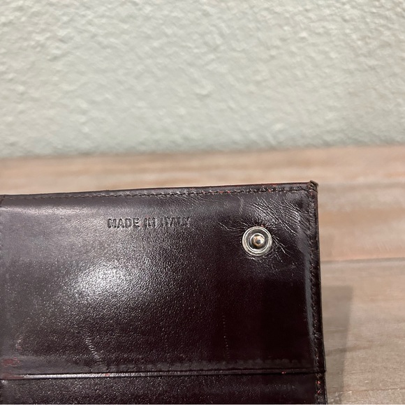 Authentic Vintage Women’s Prada Wallet - Picture 10 of 15